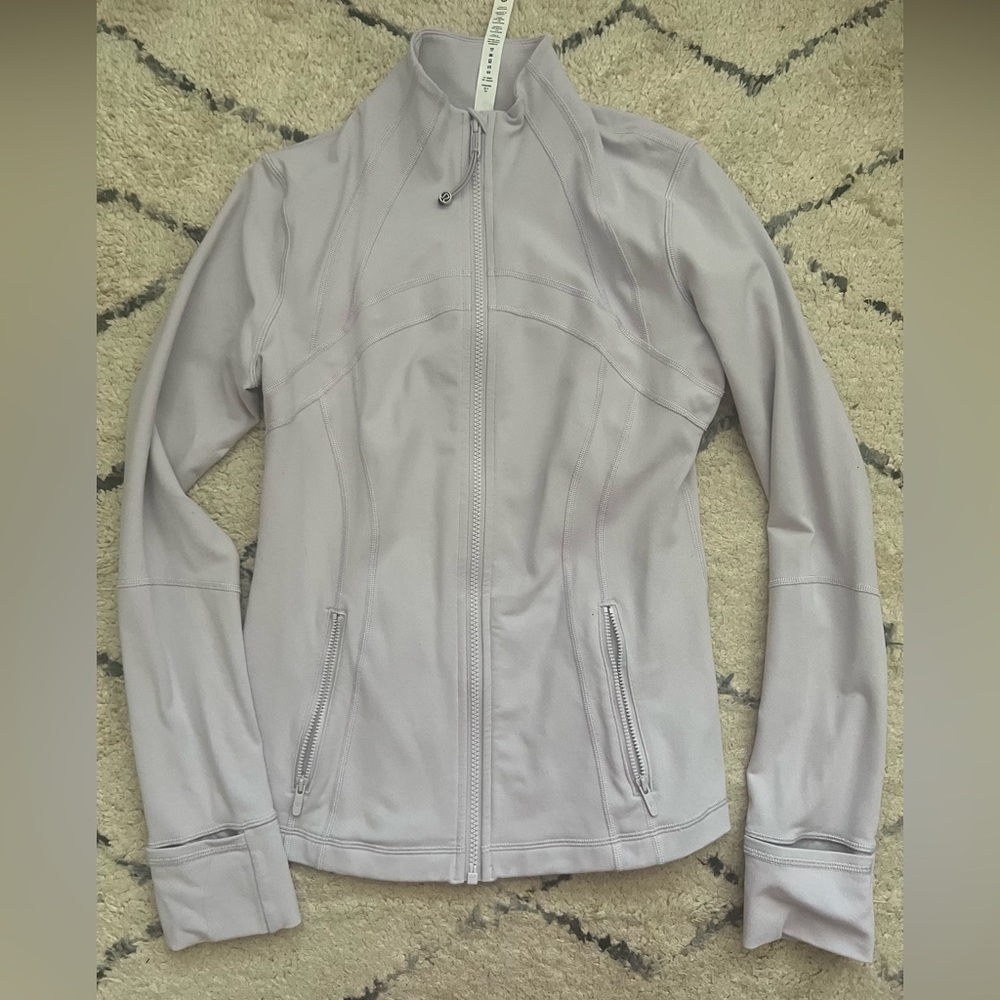 Size 8 Lululemon define jacket luon in faint lavender